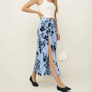 ✨ SALE✨ NWT BEST Reformation Zoe Midi Skirt - Beatriz Blue Black Floral French